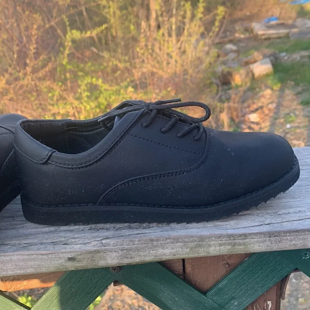 Cat & Jack Black Dress Shoes Sz 2 NIB
